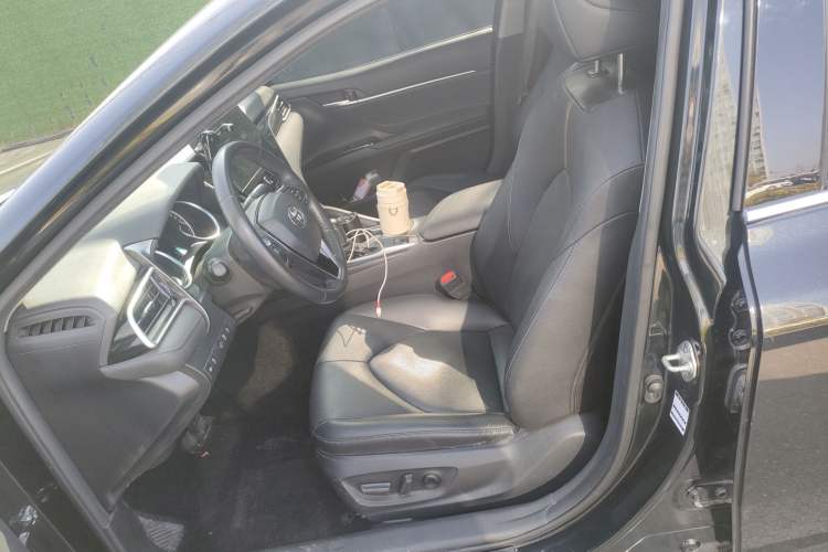 Used Toyota Camry 2021 2.0G Luxury Edition Left Front Seat