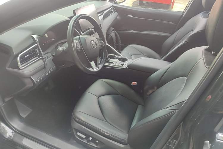 Used Toyota Camry 2021 2.5G Luxury Edition Left Front Seat