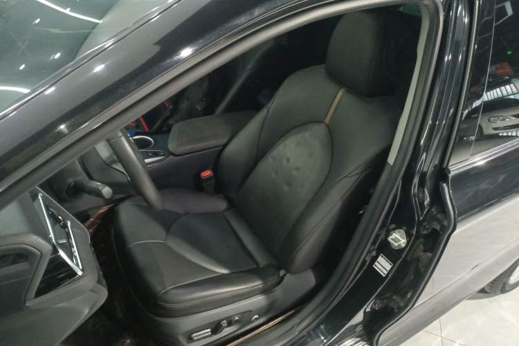 Used Toyota Camry 2021 2.0G Luxury Edition Left Front Seat