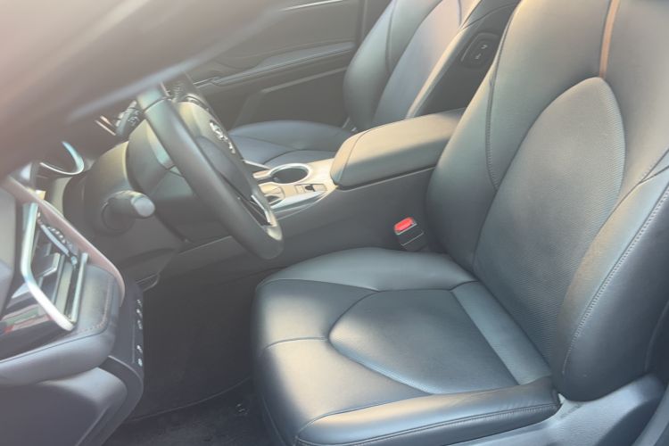 Used Toyota Camry 2021 2.0G Luxury Edition Left Front Seat