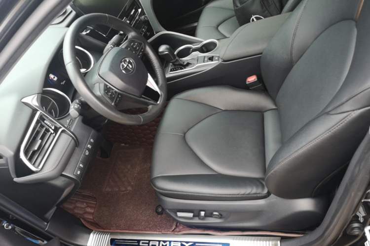 Used Toyota Camry 2021 2.0G Luxury Edition Left Front Seat