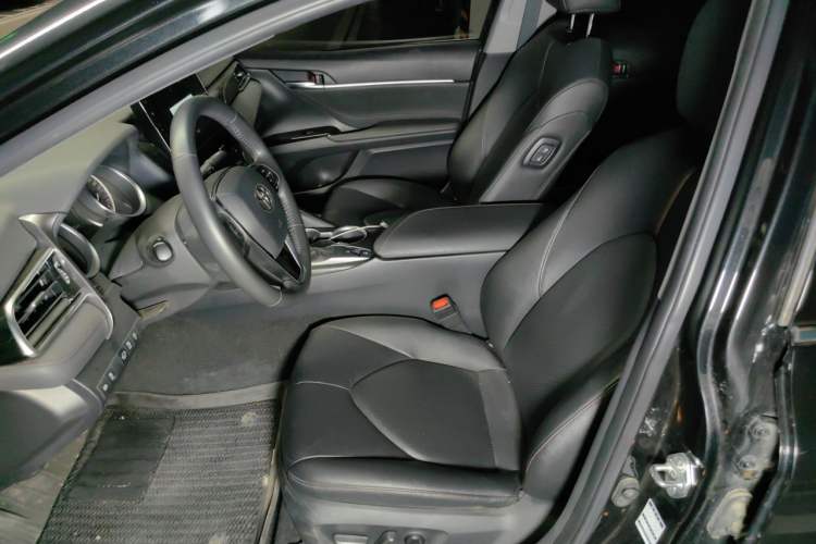 Used Toyota Camry 2021 2.0G Luxury Edition Left Front Seat