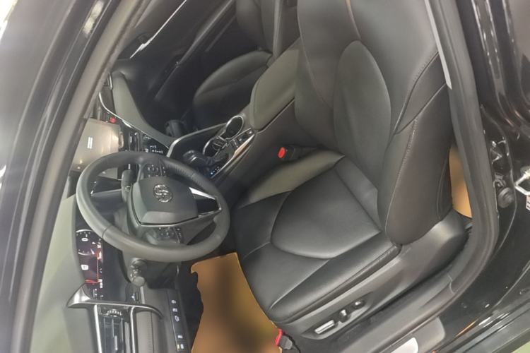 Used Toyota Camry 2021 2.5G Luxury Edition Left Front Seat
