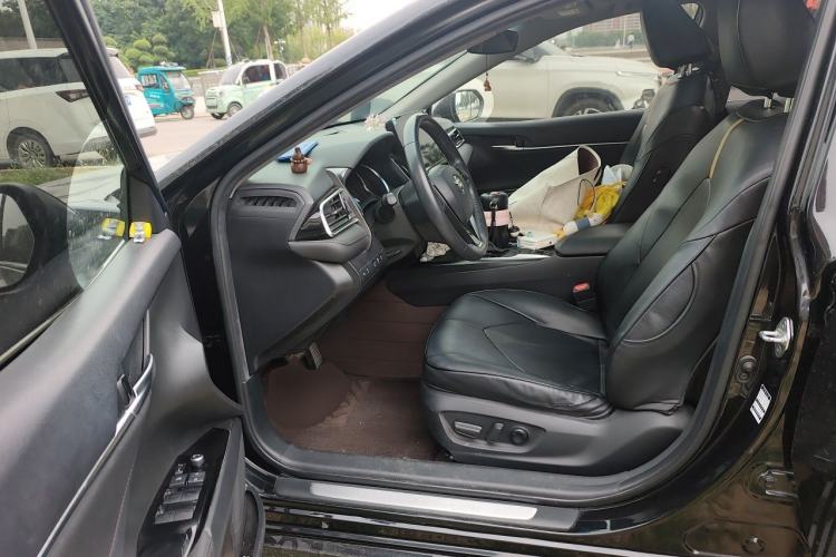 Used Toyota Camry 2021 2.0G Luxury Edition Left Front Seat
