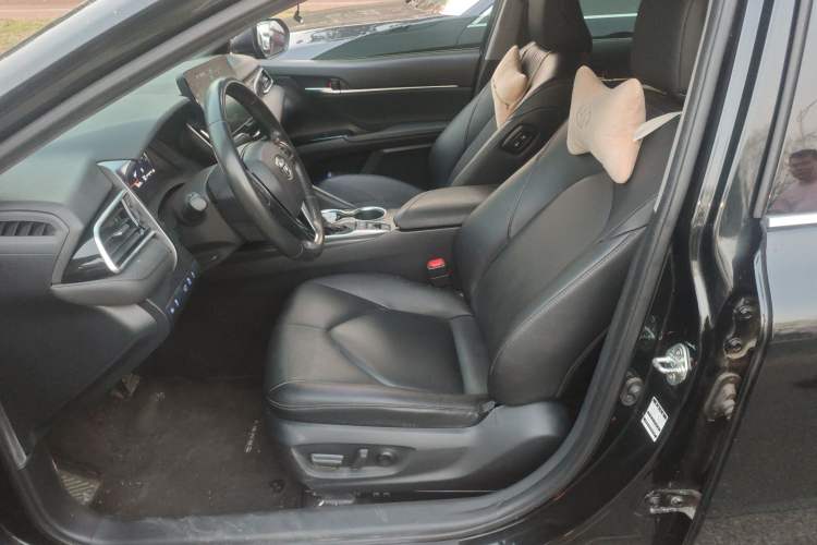 Used Toyota Camry 2021 2.5G Luxury Edition Left Front Seat