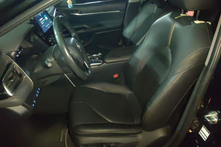 Used Toyota Camry 2021 2.5G Luxury Edition Left Front Seat