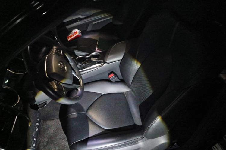 Used Toyota Camry 2021 2.0G Luxury Edition Left Front Seat
