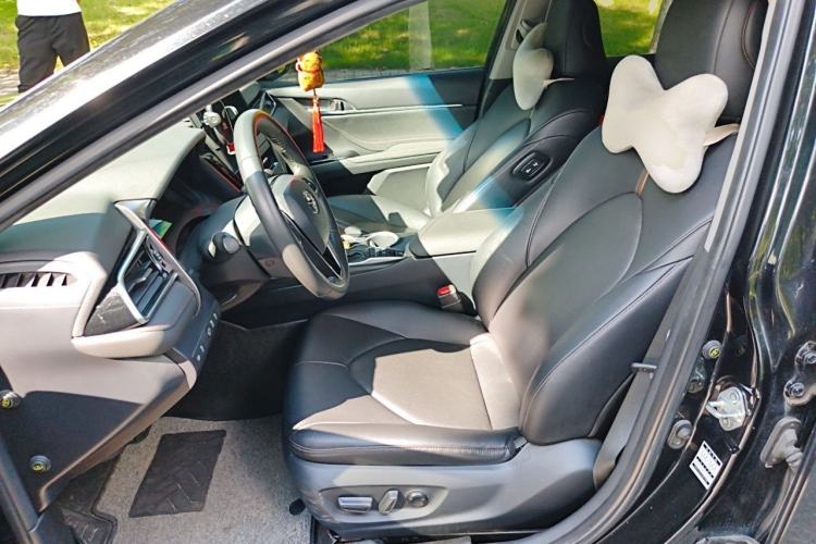Used Toyota Camry 2021 2.5G Luxury Edition Left Front Seat