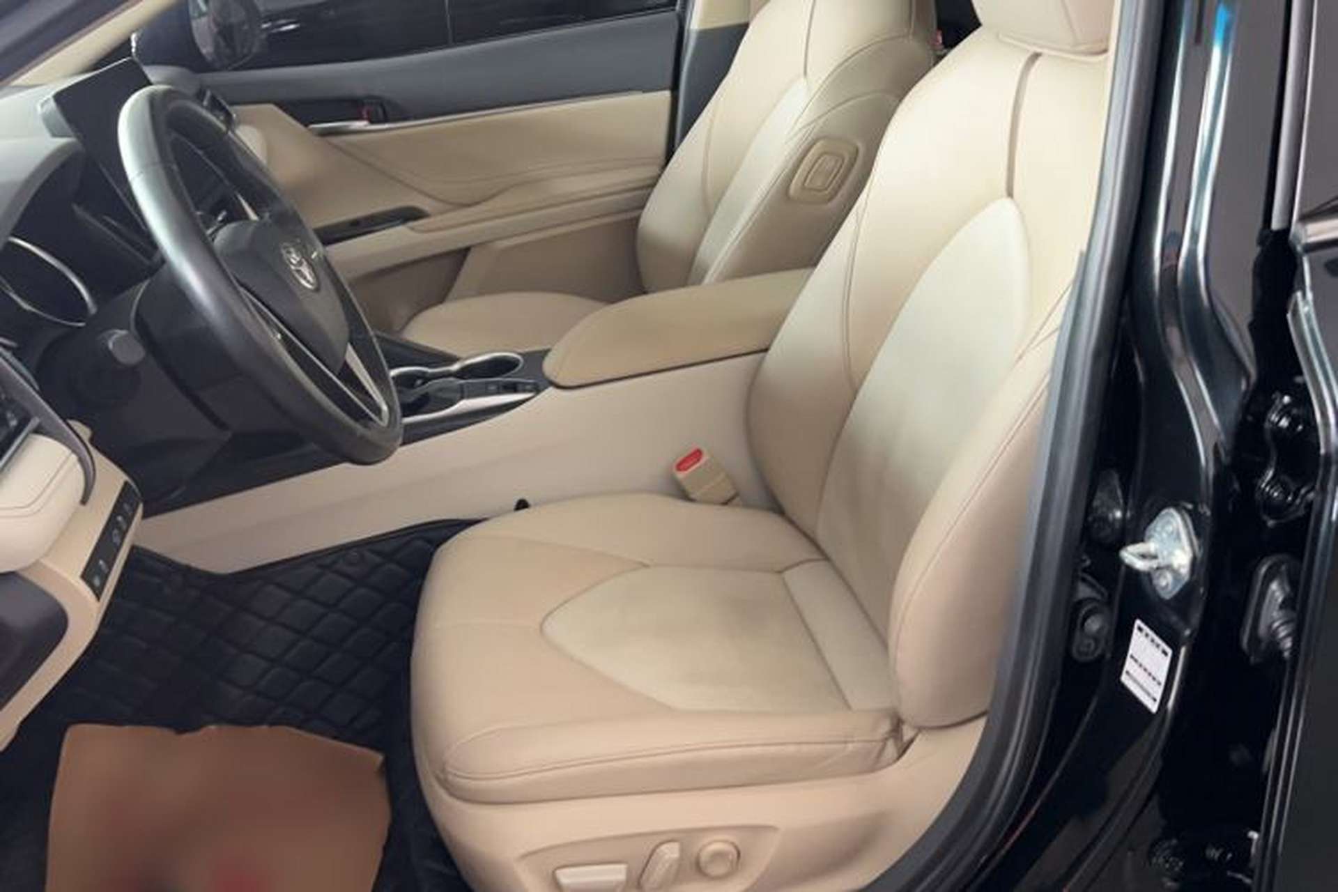Used Toyota Camry 2021 2.0G Luxury Edition Left Front Seat
