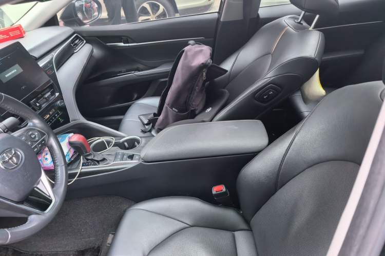 Used Toyota Camry 2021 2.5G Luxury Edition Left Front Seat