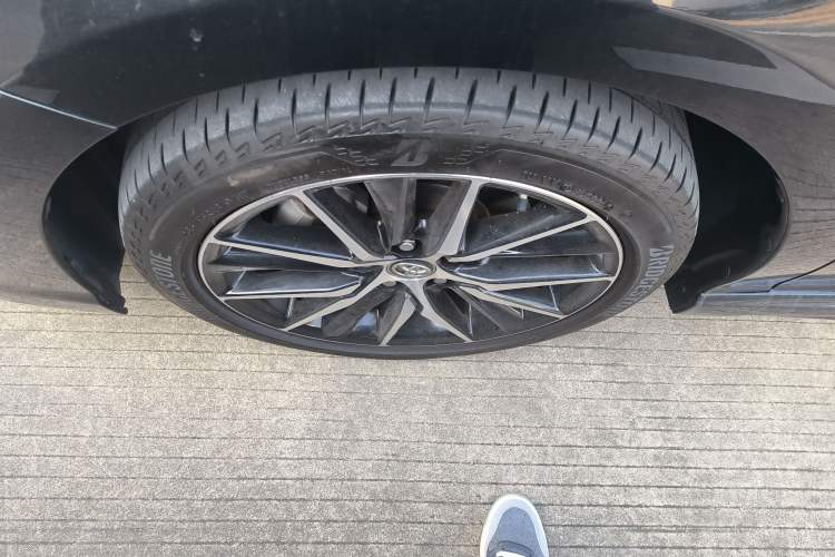 Used Toyota Camry 2021 2.0S FENGSHANG Edition Left Front Wheel Hub