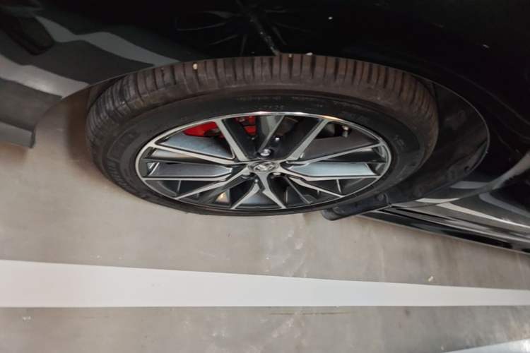 Used Toyota Camry 2021 2.5G Luxury Edition Left Front Wheel Hub