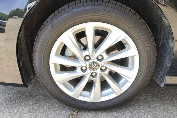 Used Toyota Camry 2021 2.0G Luxury Edition Left Front Wheel Hub