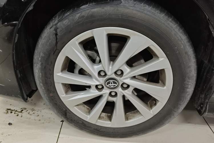 Used Toyota Camry 2021 2.0G Luxury Edition Left Front Wheel Hub