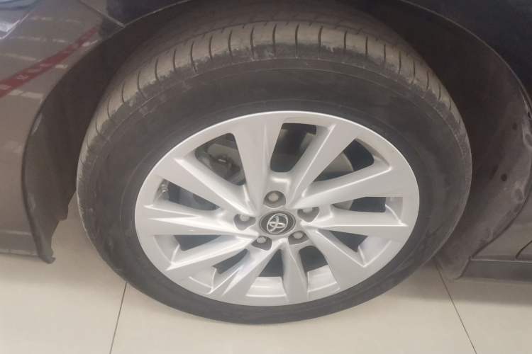 Used Toyota Camry 2021 2.0G Luxury Edition Left Front Wheel Hub