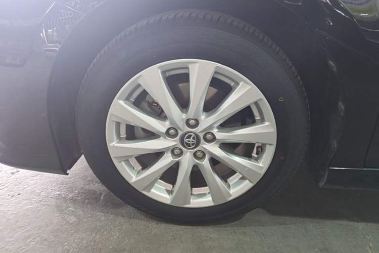 Used Toyota Camry 2021 2.0G Luxury Edition Left Front Wheel Hub