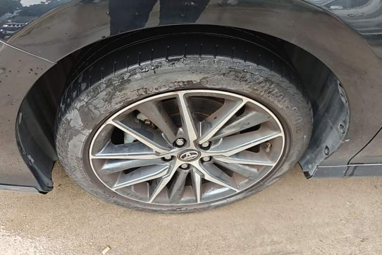 Used Toyota Camry 2021 2.5G Luxury Edition Left Front Wheel Hub