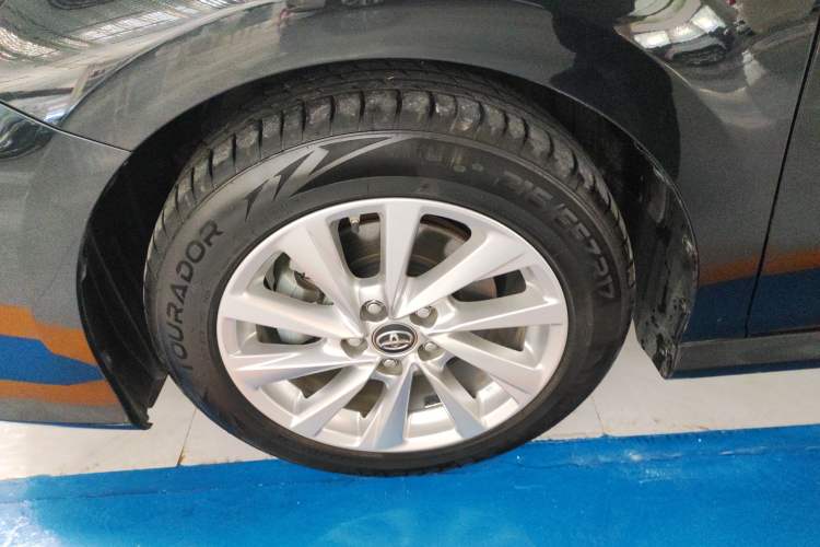 Used Toyota Camry 2021 2.0G Luxury Edition Left Front Wheel Hub