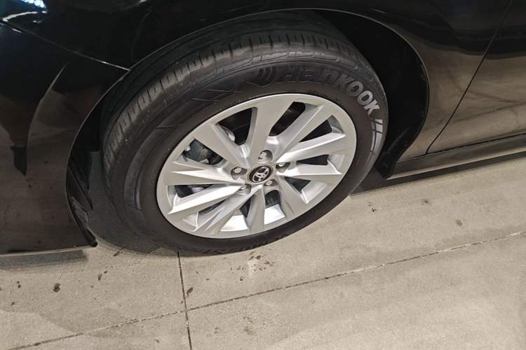 Used Toyota Camry 2021 2.0G Luxury Edition Left Front Wheel Hub