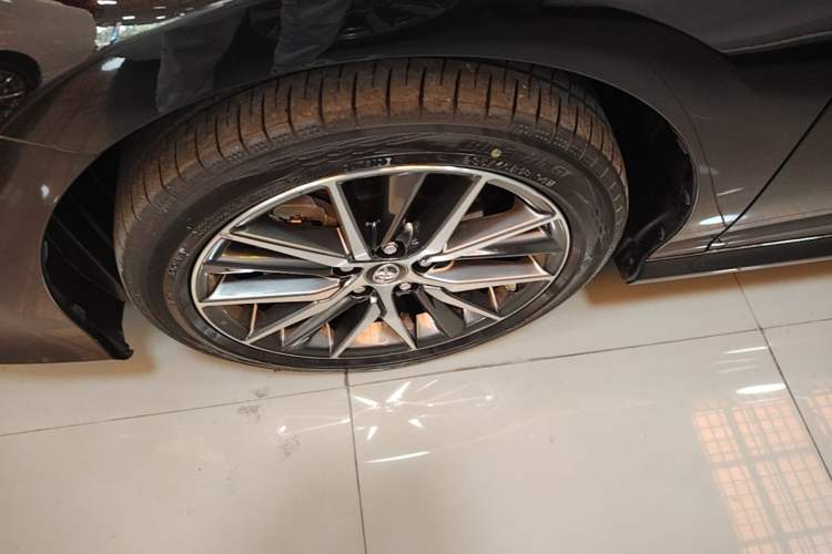 Used Toyota Camry 2021 Dual-Motor 2.5HG Luxury Edition Left Front Wheel Hub