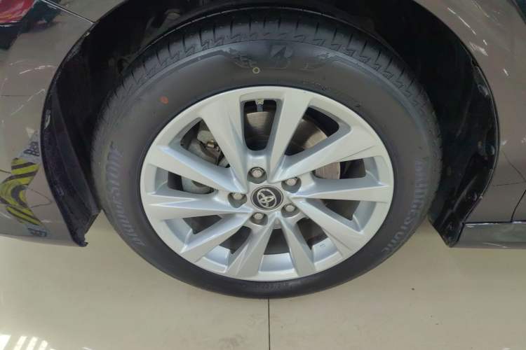 Used Toyota Camry 2021 2.0G Luxury Edition Left Front Wheel Hub