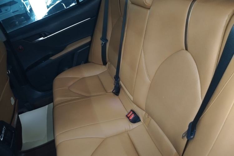 Used Toyota Camry 2021 2.5G Luxury Edition Left Rear Seat