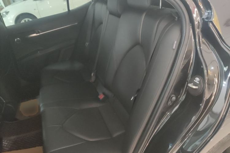 Used Toyota Camry 2021 2.5G Luxury Edition Left Rear Seat
