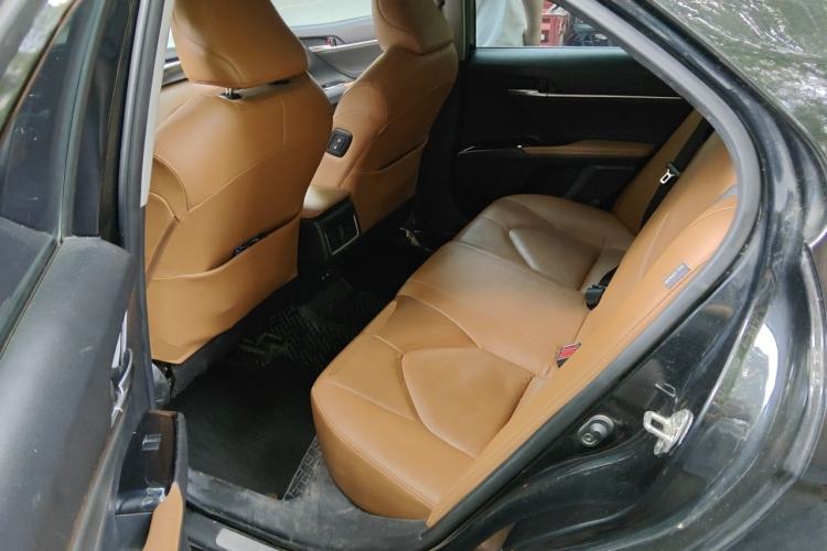 Used Toyota Camry 2021 2.5G Luxury Edition Left Rear Seat