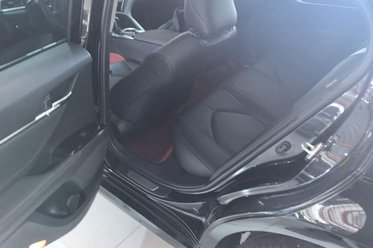 Used Toyota Camry 2021 2.0G Luxury Edition Left Rear Seat
