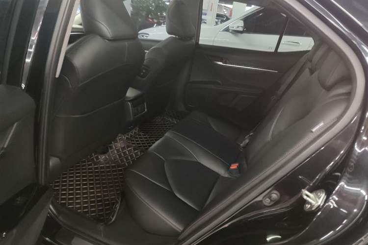 Used Toyota Camry 2021 2.5G Luxury Edition Left Rear Seat