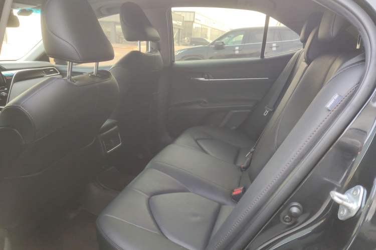 Used Toyota Camry 2021 2.5G Luxury Edition Left Rear Seat