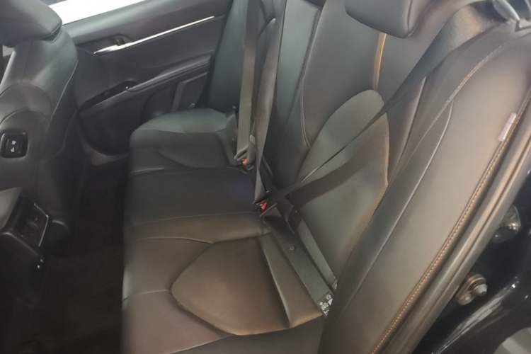 Used Toyota Camry 2021 2.5G Luxury Edition Left Rear Seat