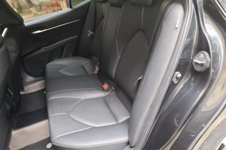 Used Toyota Camry 2021 2.0G Luxury Edition Left Rear Seat