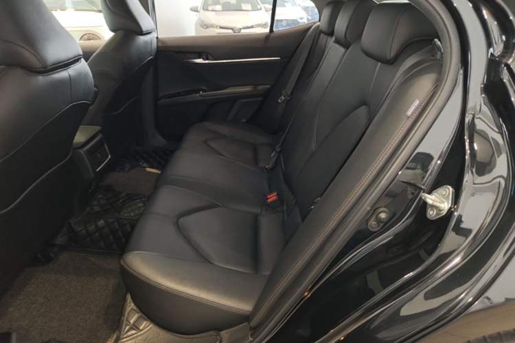 Used Toyota Camry 2021 2.0G Luxury Edition Left Rear Seat