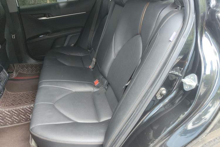 Used Toyota Camry 2021 2.5G Luxury Edition Left Rear Seat