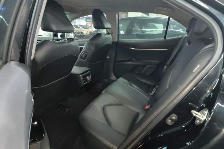 Used Toyota Camry 2021 2.0G Luxury Edition Left Rear Seat