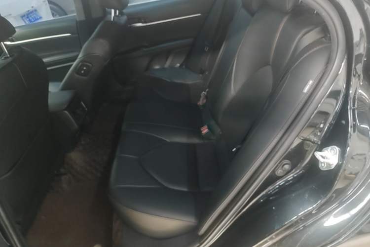 Used Toyota Camry 2021 2.5G Luxury Edition Left Rear Seat