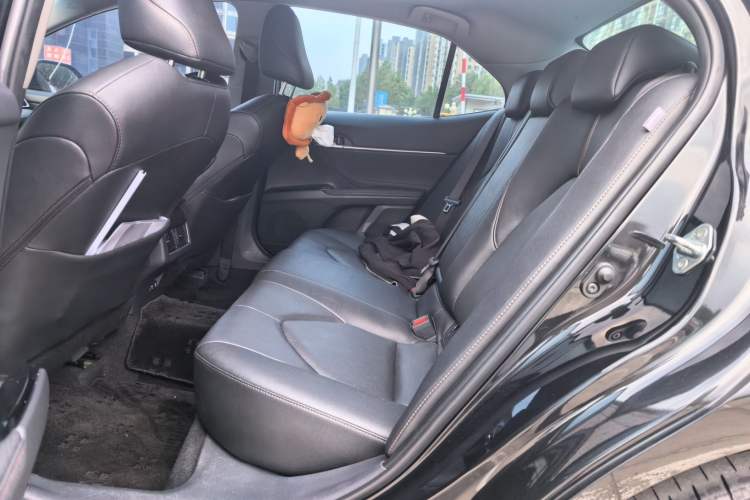 Used Toyota Camry 2021 2.5G Luxury Edition Left Rear Seat