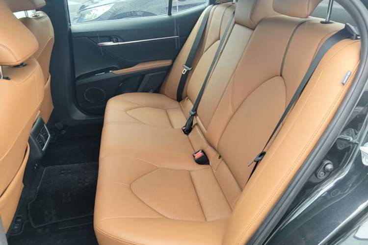 Used Toyota Camry 2021 2.5G Luxury Edition Left Rear Seat