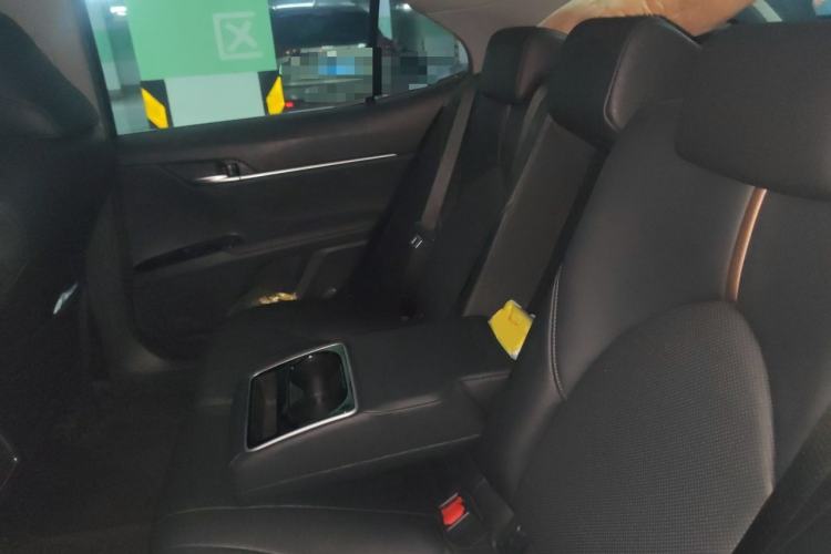 Used Toyota Camry 2021 2.5G Luxury Edition Left Rear Seat