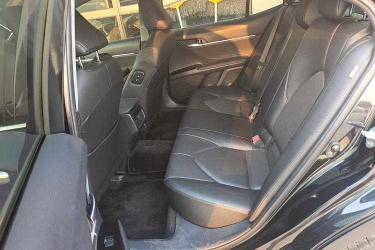 Used Toyota Camry 2021 2.0G Luxury Edition Left Rear Seat