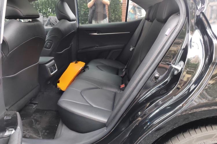 Used Toyota Camry 2021 2.5G Luxury Edition Left Rear Seat