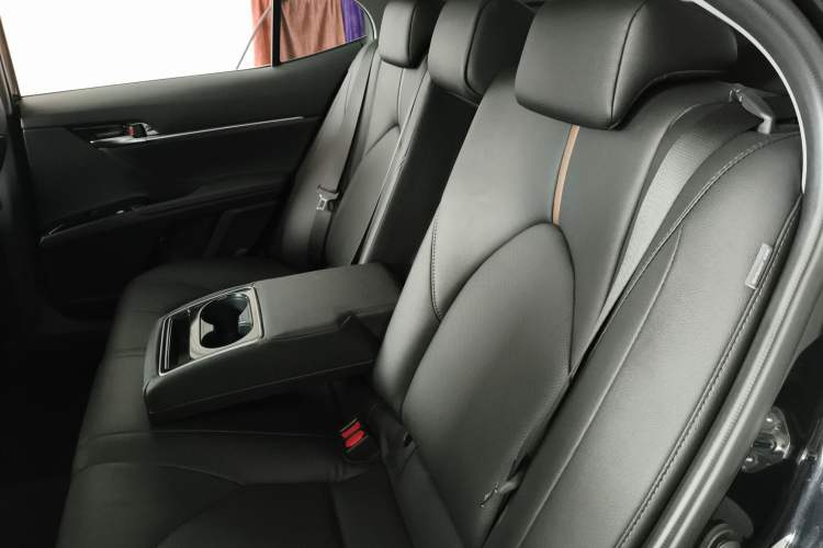 Used Toyota Camry 2021 2.0G Luxury Edition Left Rear Seat