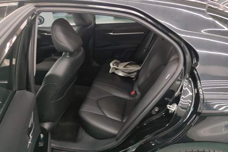 Used Toyota Camry 2021 2.0G Luxury Edition Left Rear Seat
