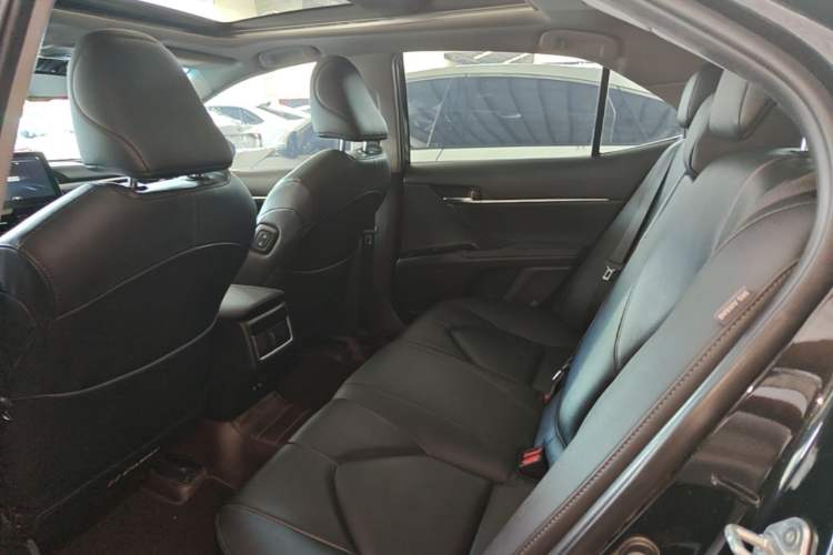 Used Toyota Camry 2021 2.5G Luxury Edition Left Rear Seat
