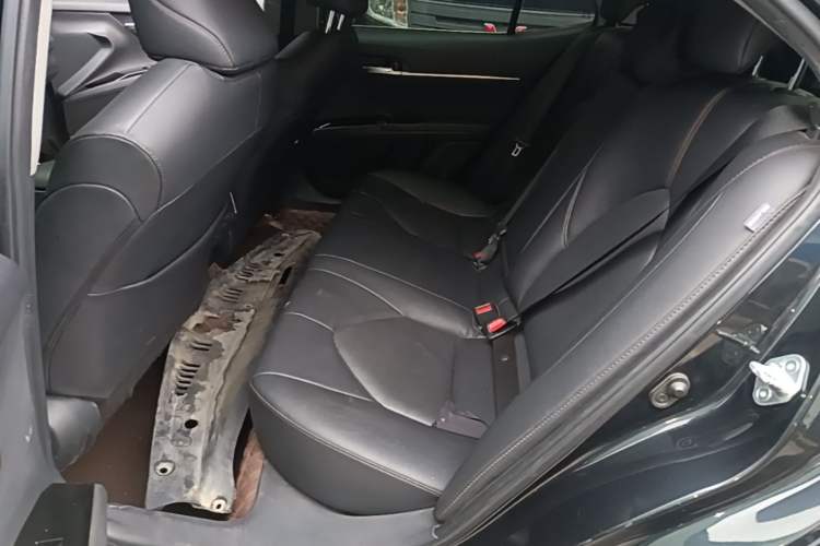 Used Toyota Camry 2021 2.0G Luxury Edition Left Rear Seat