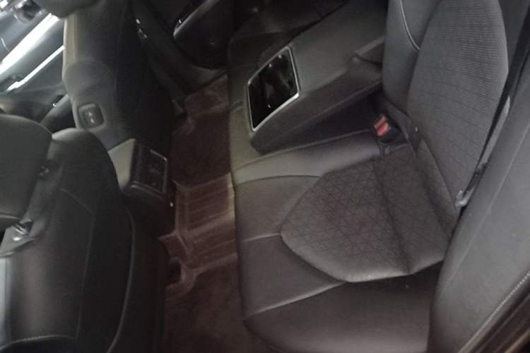 Used Toyota Camry 2021 2.5S Fēngshàng Edition Left Rear Seat