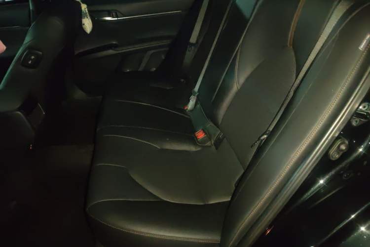 Used Toyota Camry 2021 2.5G Luxury Edition Left Rear Seat