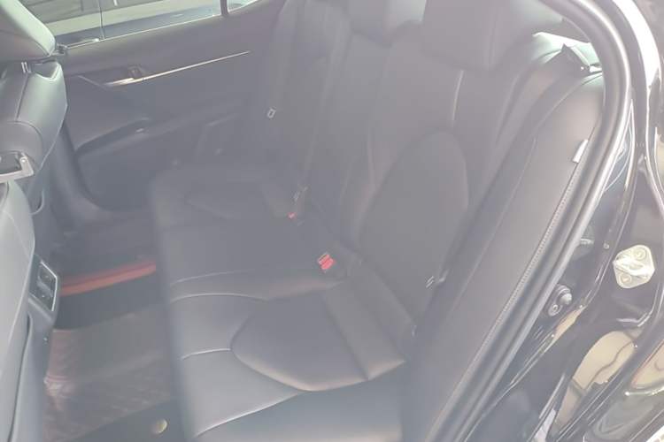 Used Toyota Camry 2021 2.5G Luxury Edition Left Rear Seat