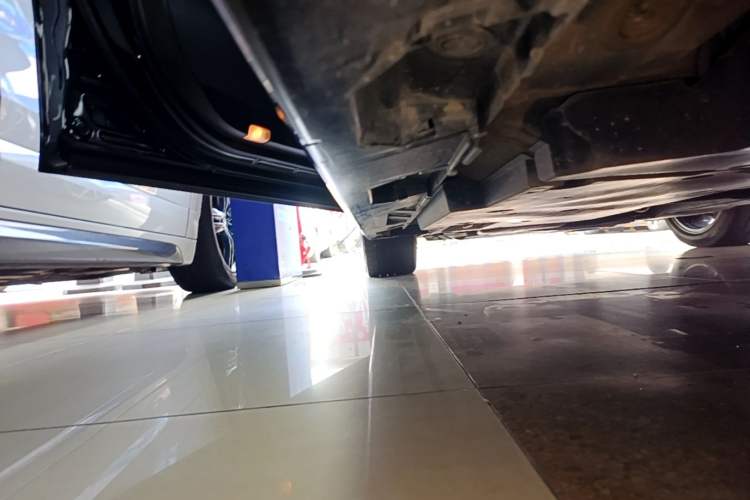Used Toyota Camry 2021 2.5G Luxury Edition Left Side Sill